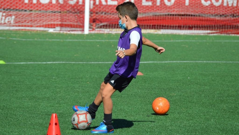 Un canterano del Atlético de Pinto en su vuelta a los entrenamientos | Img: Atlético de Pinto.