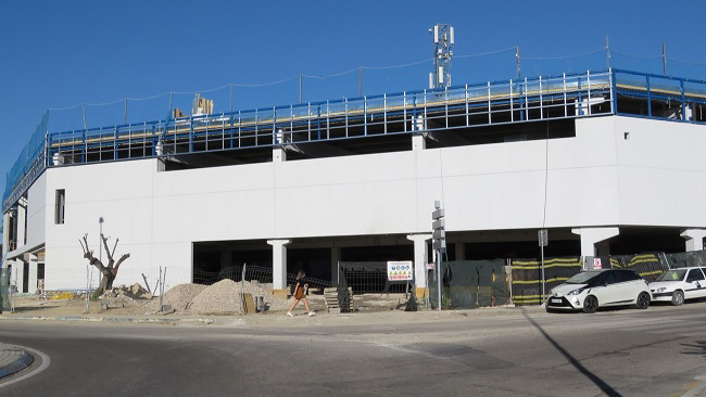 Fachada del supermercado durante la fase de construcción | Ecologistas en Acción Valdemoro