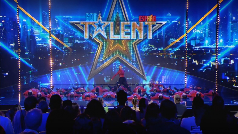 Big Naughty en su actuación en las audiciones de Got Talent.