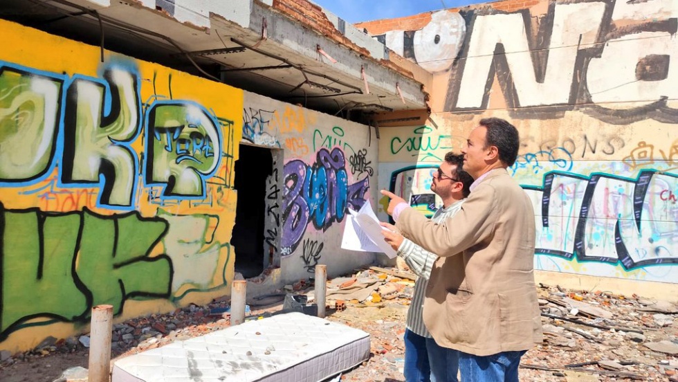 Visita de José Luis Sanz, subdirector de la Dirección General de Infraestructuras de la Consejería de Transportes a la estación.