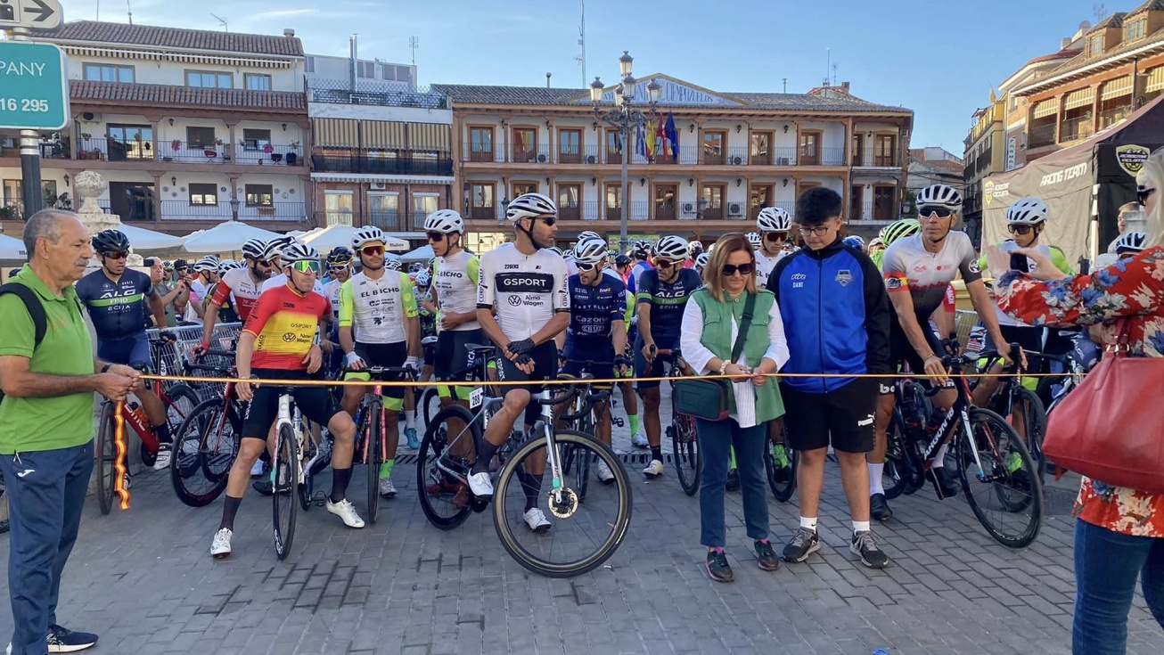 Salida del XXII Trofeo Villa de Ciempozuelos Memorial Juan Martín | Agrupación Cicloturista de Ciempozuelos