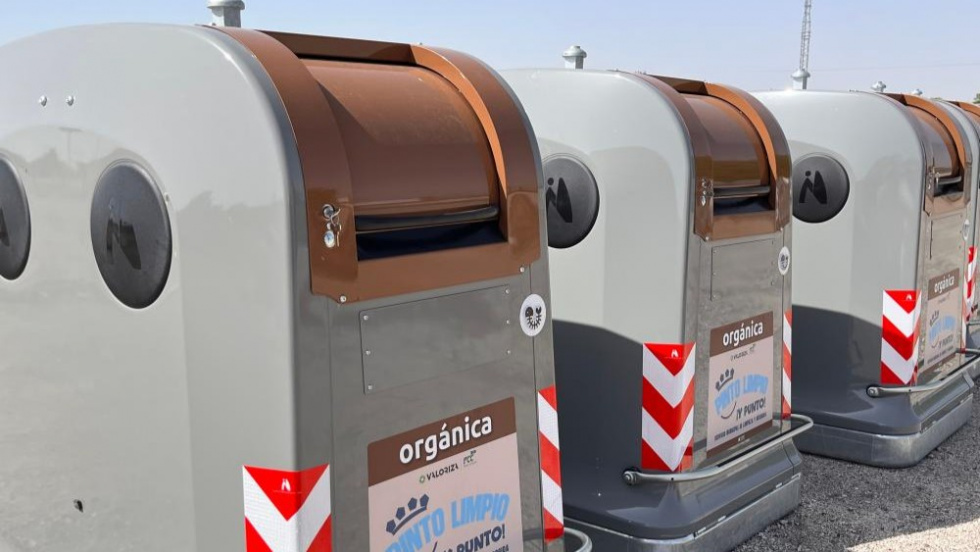 Nuevos contenedores con sistema de recogida 'easy'