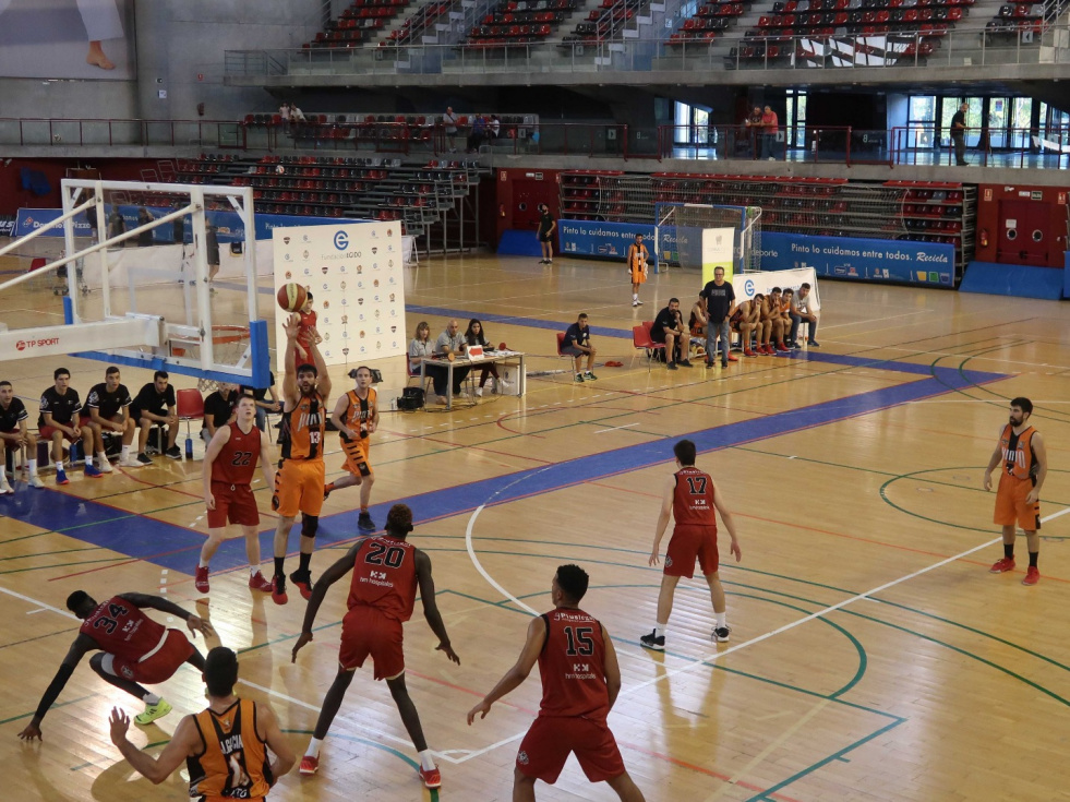 Momento del partido | Imagen: Pintobasket.