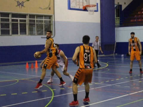 Jugadores del Pintobasket | Imagen: Pintobasket.