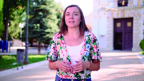 Raquel Jimeno en uno de los vídeos de la regidora colgados en las redes sociales del Ayuntamiento explicando diversos temas de la actualidad de Ciempozuelos.