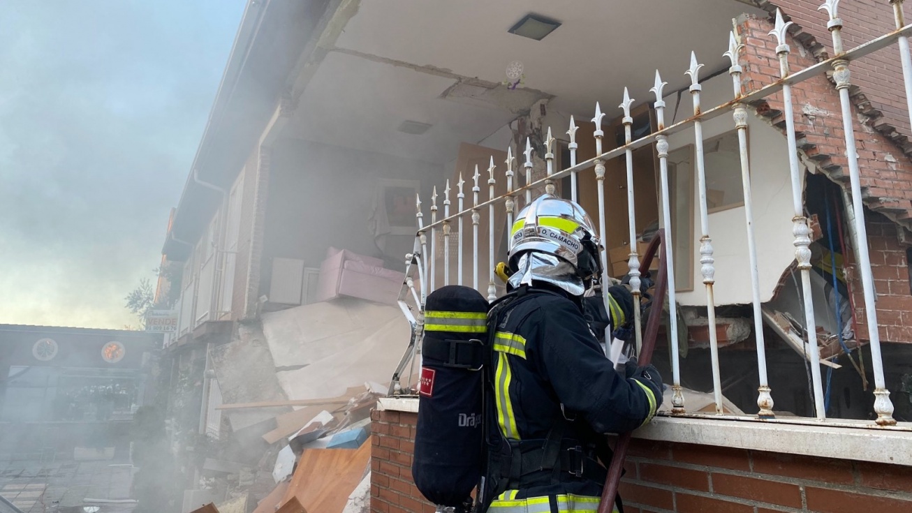 Imagen de la intervención de Bomberos tras la explosión.