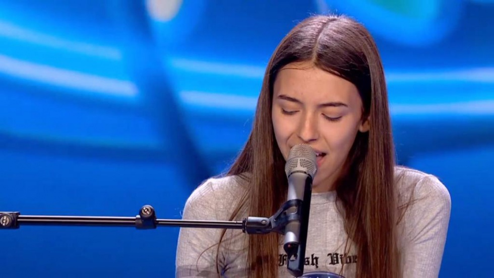 Daniela García-Mascaraque canta 'Mariposa blanca'.