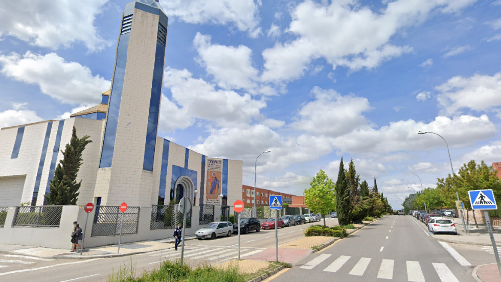 Cruce en la avenida Mar Egeo donde se produjeron ambos atropellos.