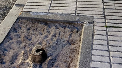 Una jardinera vacía en mayo de 2021.