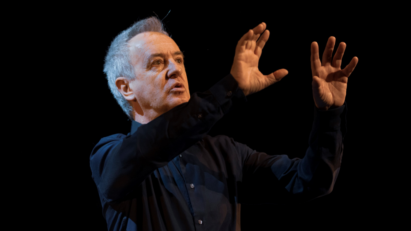 Carlos Hipólito presentará en Pinto "Oceanía".