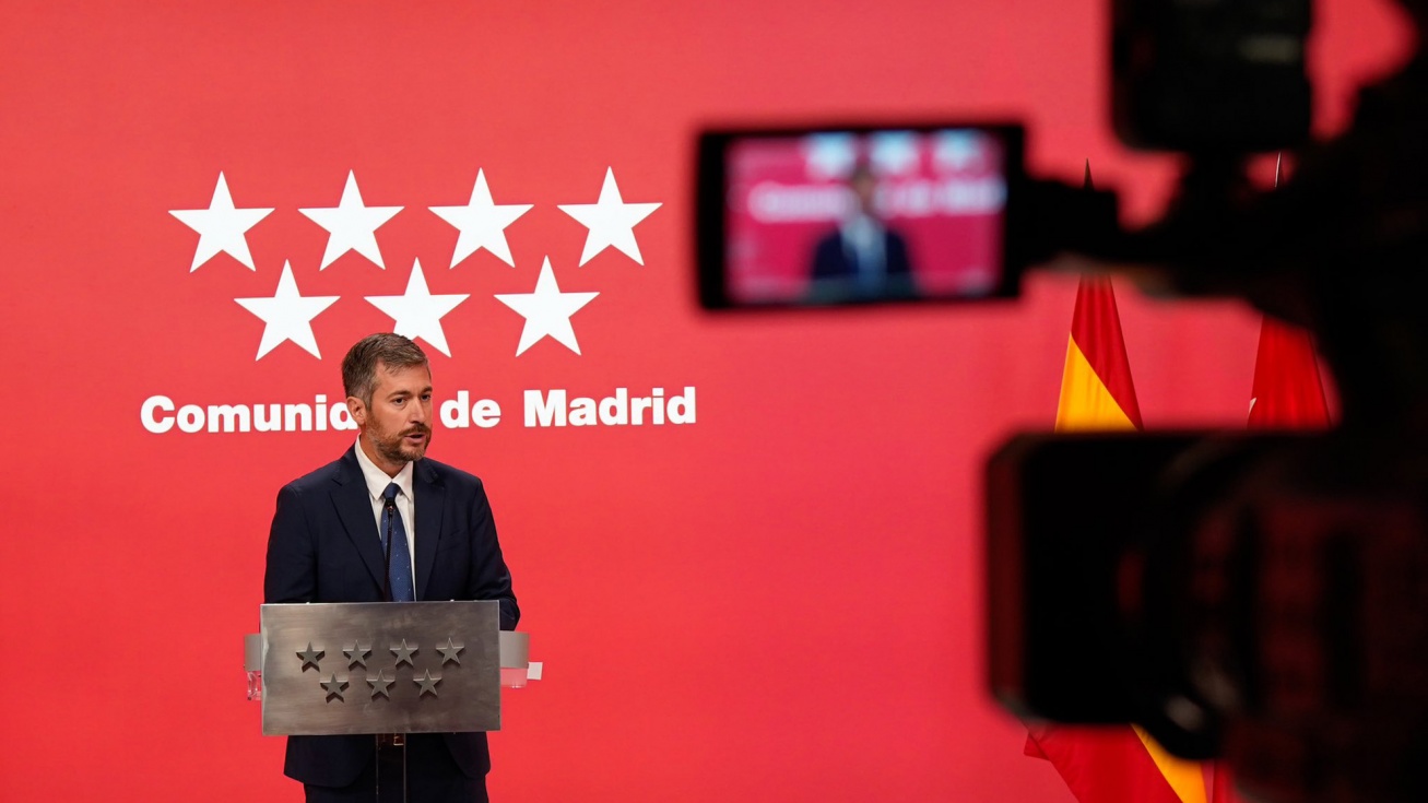 El consejero de Administración Local, Miguel Ángel García, en la rueda de prensa posterior al Consejo de Gobierno.
