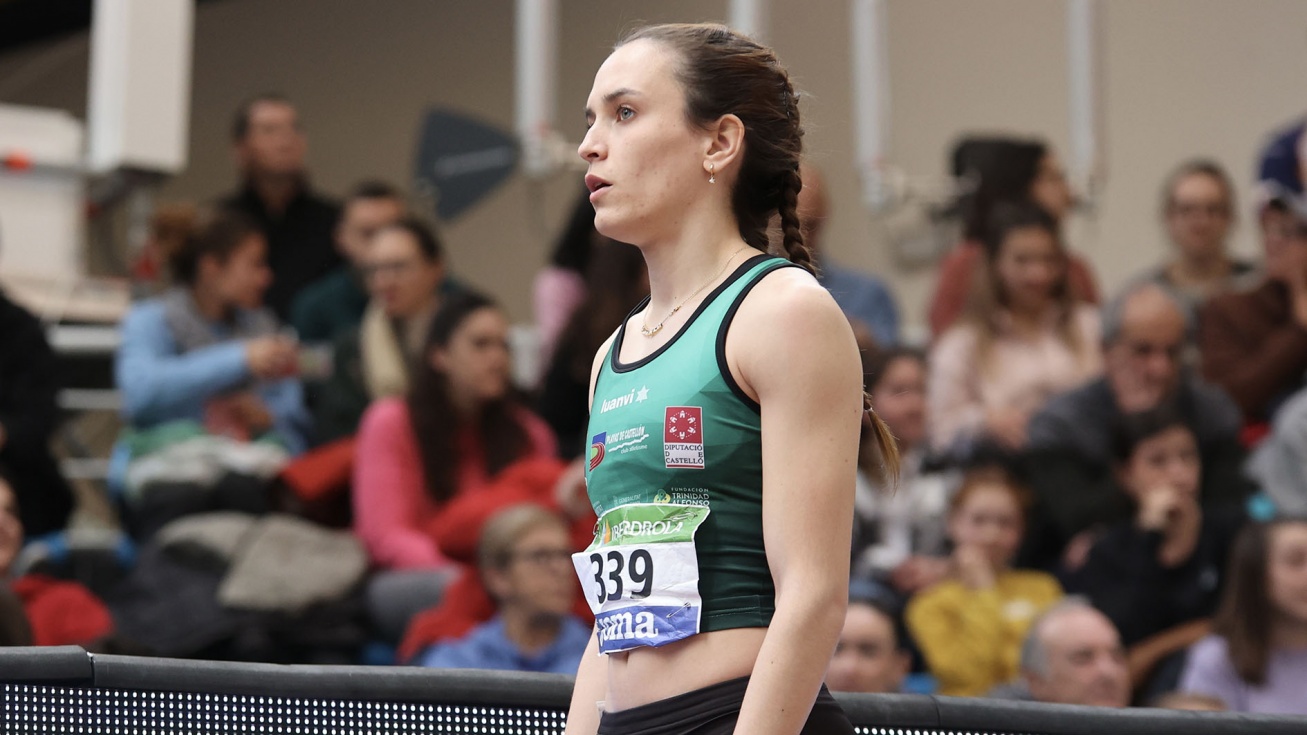 Esther Navero.