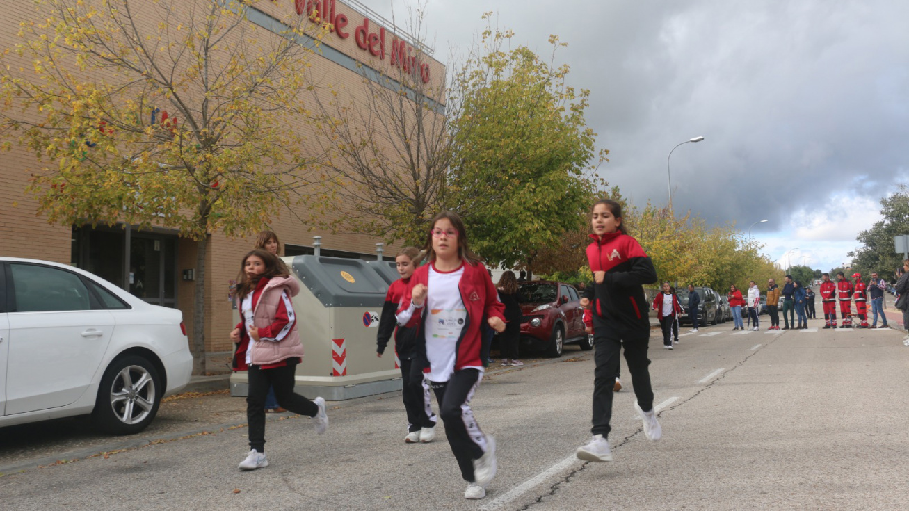 Más de 1.500 personas corrieron en Valdemoro contra la leucemia infantil