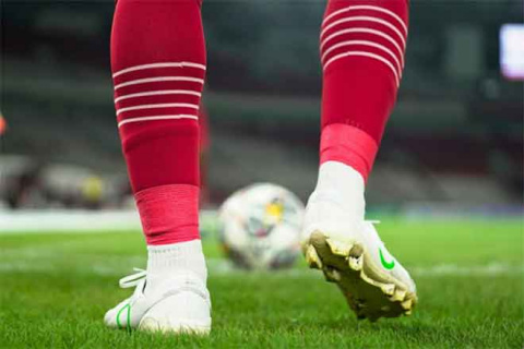 Combinando el análisis de fútbol con la estrategia de apuestas