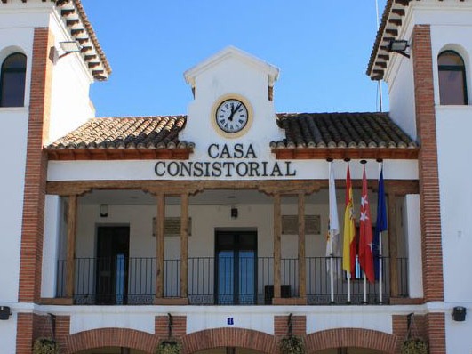 Fachada del Ayuntamiento de Pinto.