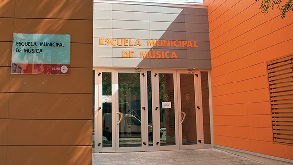 Entrada de la Escuela Municipal de Música.