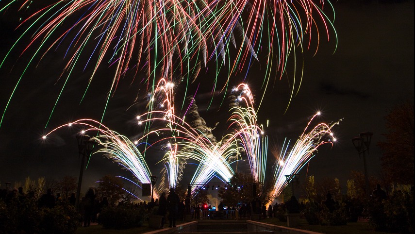 Lanzamiento de fuegos artificiales durante el simposio | Ayto. Pinto.