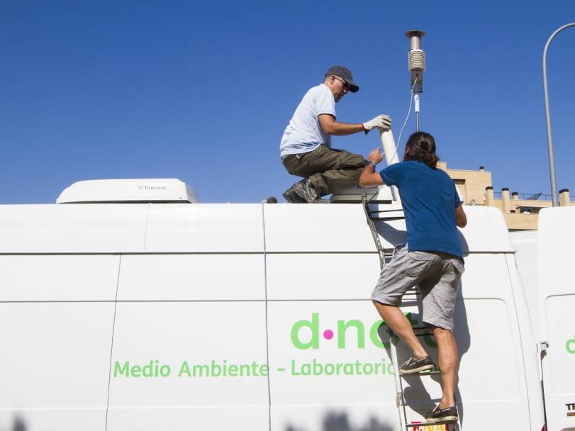 Unidad móvil de medición de calidad del aire.