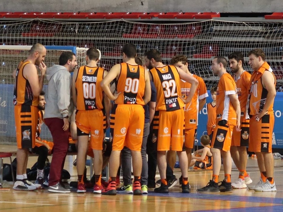 Jugadores del Pintobasket.