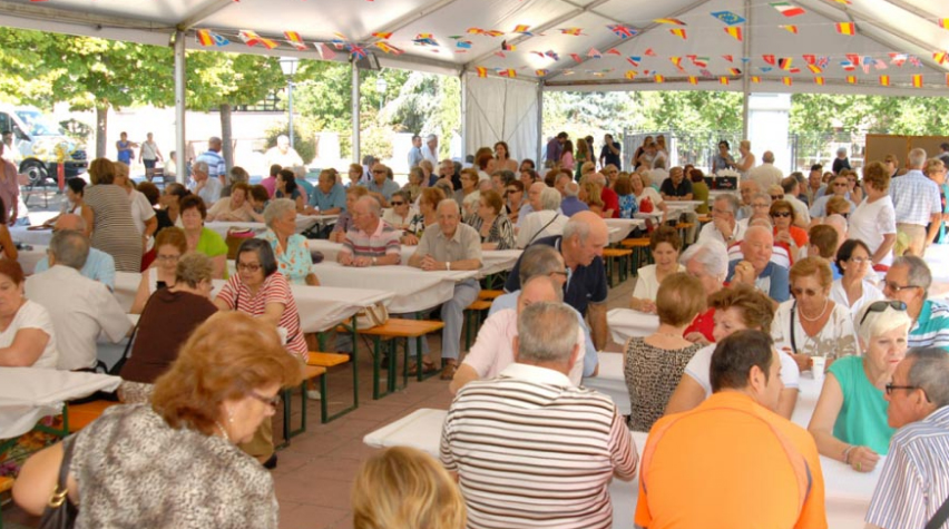 Vecinos de Valdemoro celebran sus fiestas locales.