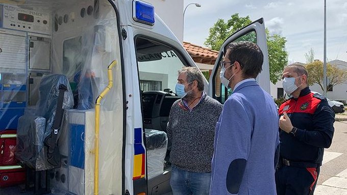 El alcalde, Diego Ortiz, en una visita a las instalaciones de PIMER-Protección Civil | Archivo.