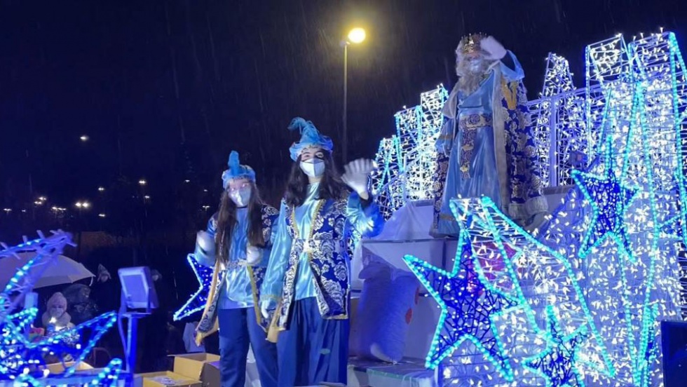 Carroza de Melchor, en la Cabalgata de Reyes de 2022 en San Mart&iacute;n de la Vega.