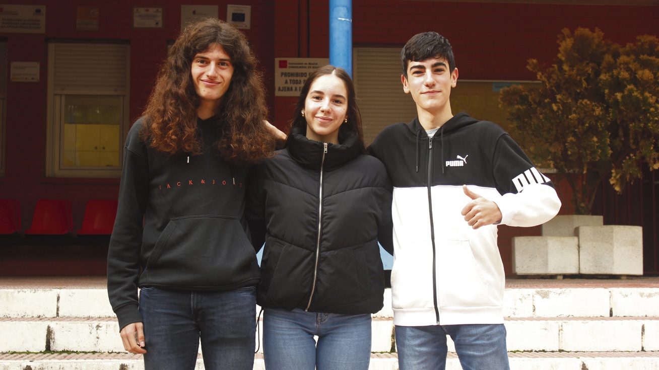 De izquierda a derecha: Joel, Natalia y Álvaro.
