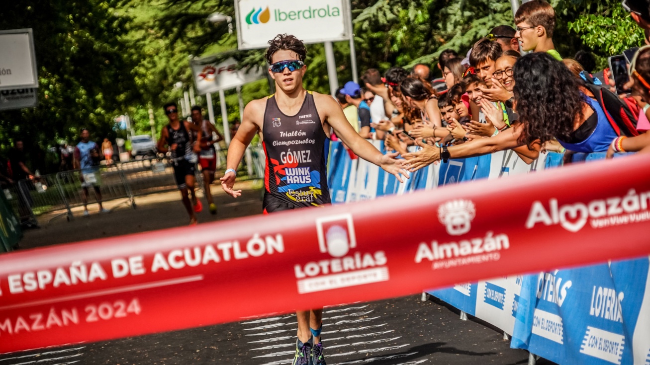 Mario Gómez en el Campeonato de España de Acuatlón.