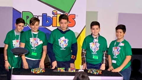 Equipo verde del Colegio Sagrada Familia.