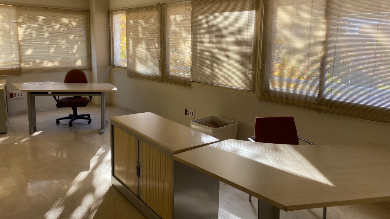 Una de las oficinas del edificio alquilado.