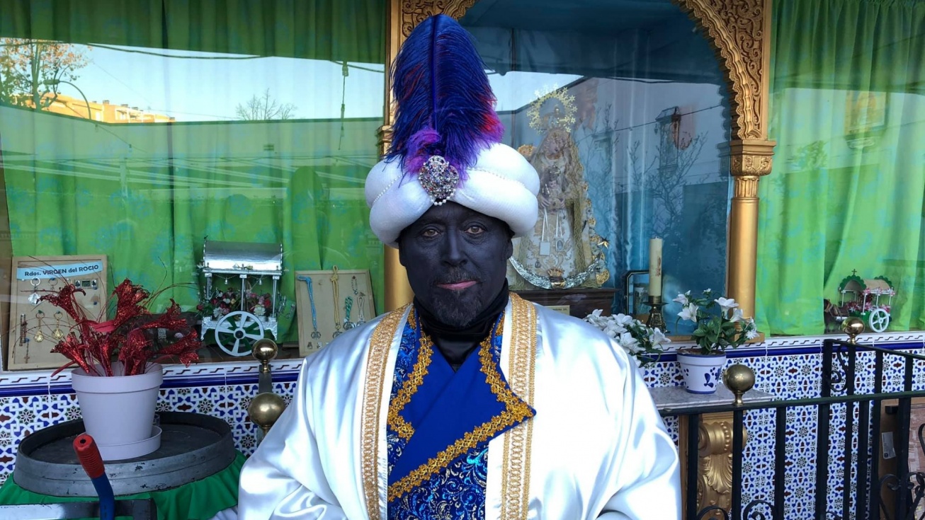 Alfredo caracterizado como el Rey Baltasar.