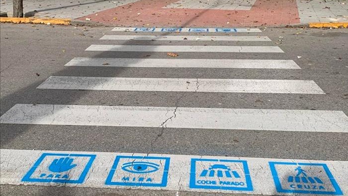 Uno de los pictogramas colocados en Pinto.