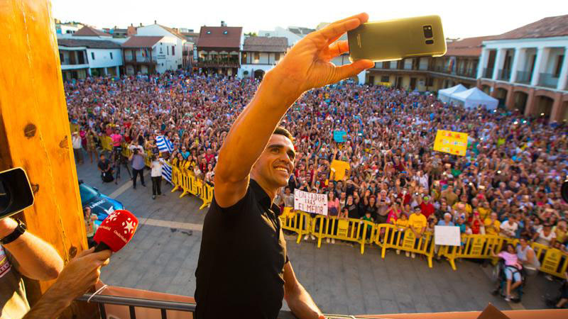 Homenaje a Alberto Contador en Pinto, a su retirada en 2017.