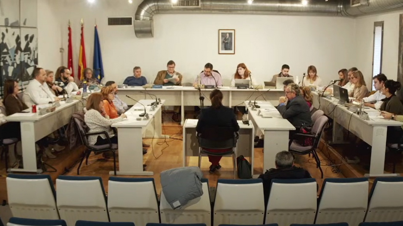 Miembros de la corporación municipal reunidos hoy en el pleno.