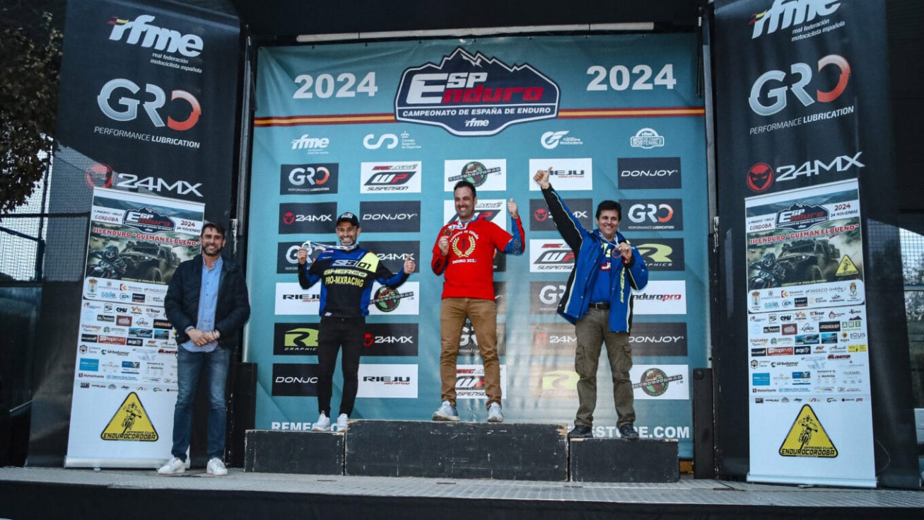 David Parra Aguado en lo alto del podio.