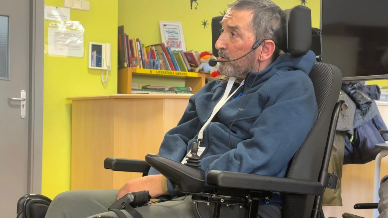 José Luis presenta su libro en el Colegio Mirasur.