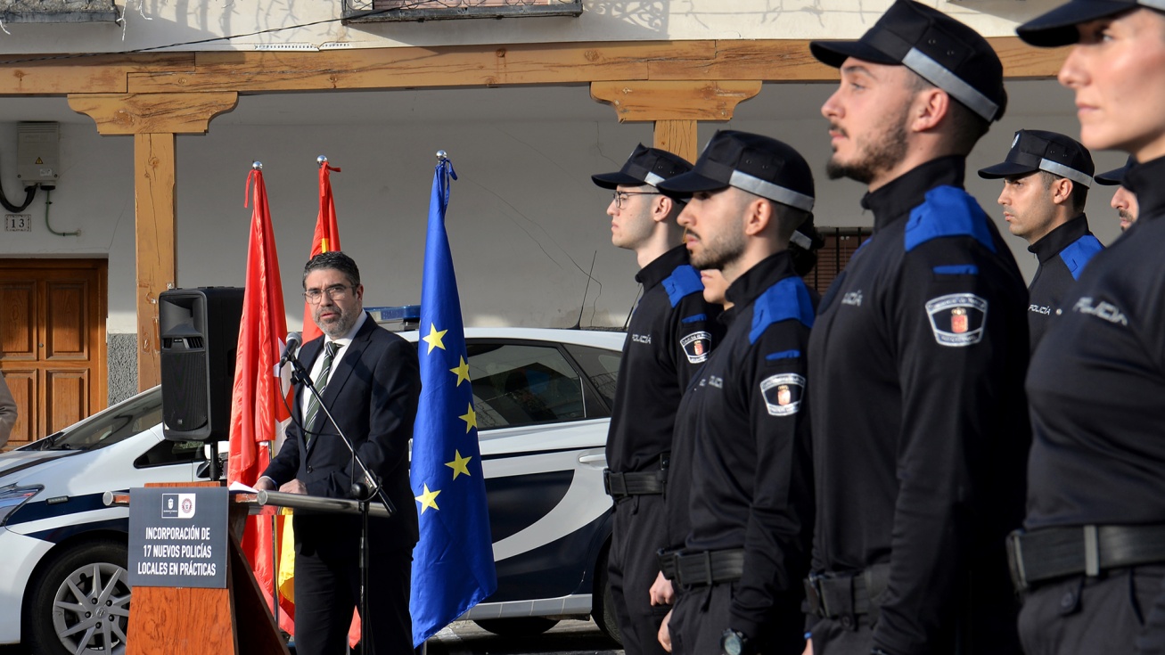 El alcalde, David Conde, en el acto de presentación de los nuevos agentes de la Policía Local | Ayuntamiento de Valdemoro