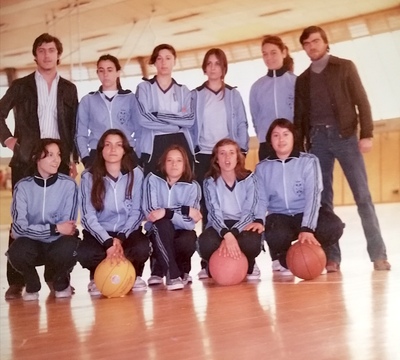 Arriba: Félix Galán, Mª Ángeles Larrios, Jero Rus 