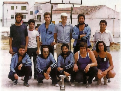 Arriba: Blázquez, el Americano, Cecilio, Fernando Pleguezuelos, Luis Otero, Mario de Galdo, Párroco iglesia Sto. Domingo de Silos
Abajo: Luis Nieto, Peña, Santiago, Félix de la Cruz, Luis García