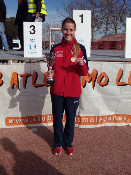 Noelia Pacheco,campeona regional de cross corto.