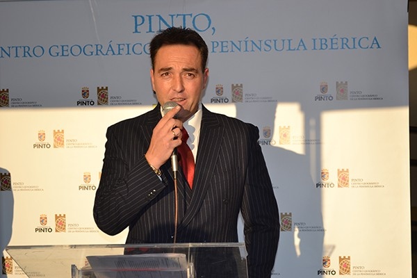Óscar Garvín.
