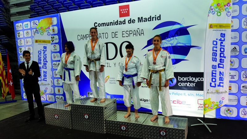 Lara Martín, bronce en el Campeonato de España de judo infantil.