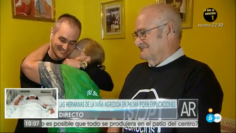 Momento en el que la familia supo que no iba a ser desahuciada.