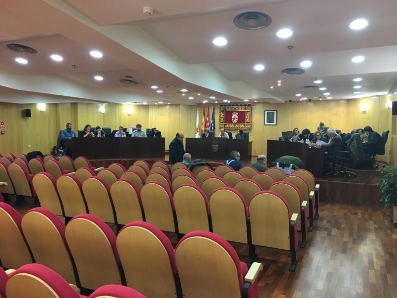 La Oposición rechaza la reposición de dos plazas de Policía propuesta por Ganemos Pinto.