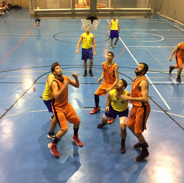 Pintobasket 78 – 63 Villanueva de la Cañada.