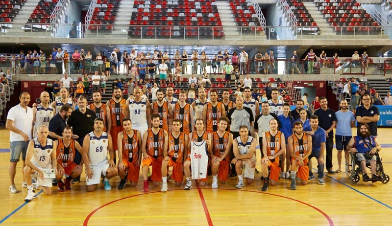 El Pintobasket rozó la victoria ante las leyendas del Real Madrid.
