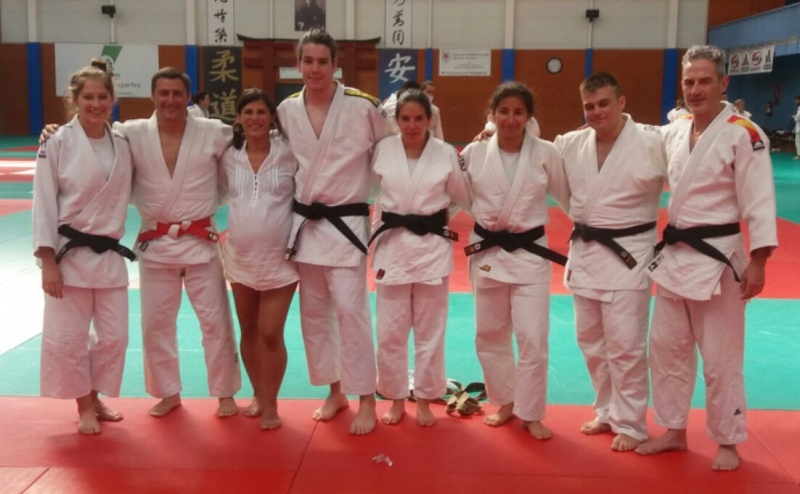 Pleno de aprobados en el CD Judo San Martín de la Vega.