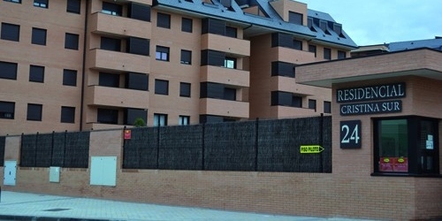 Los afectados de la urbanización Cristina Sur de Pinto consiguen las firmas necesarias.