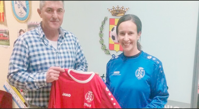 Ana Belén Cuesta en su presentación como nueva directora deportiva del Atlético de Pinto femenino.