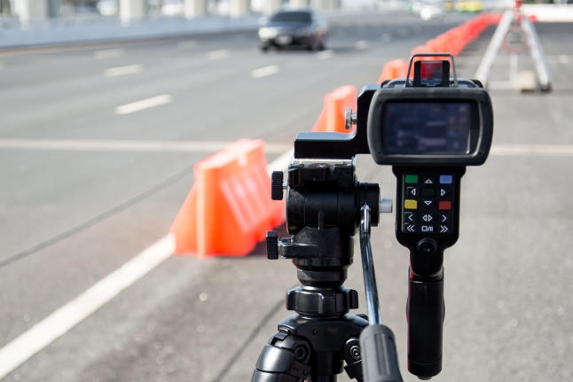 Control de velocidad con radar.